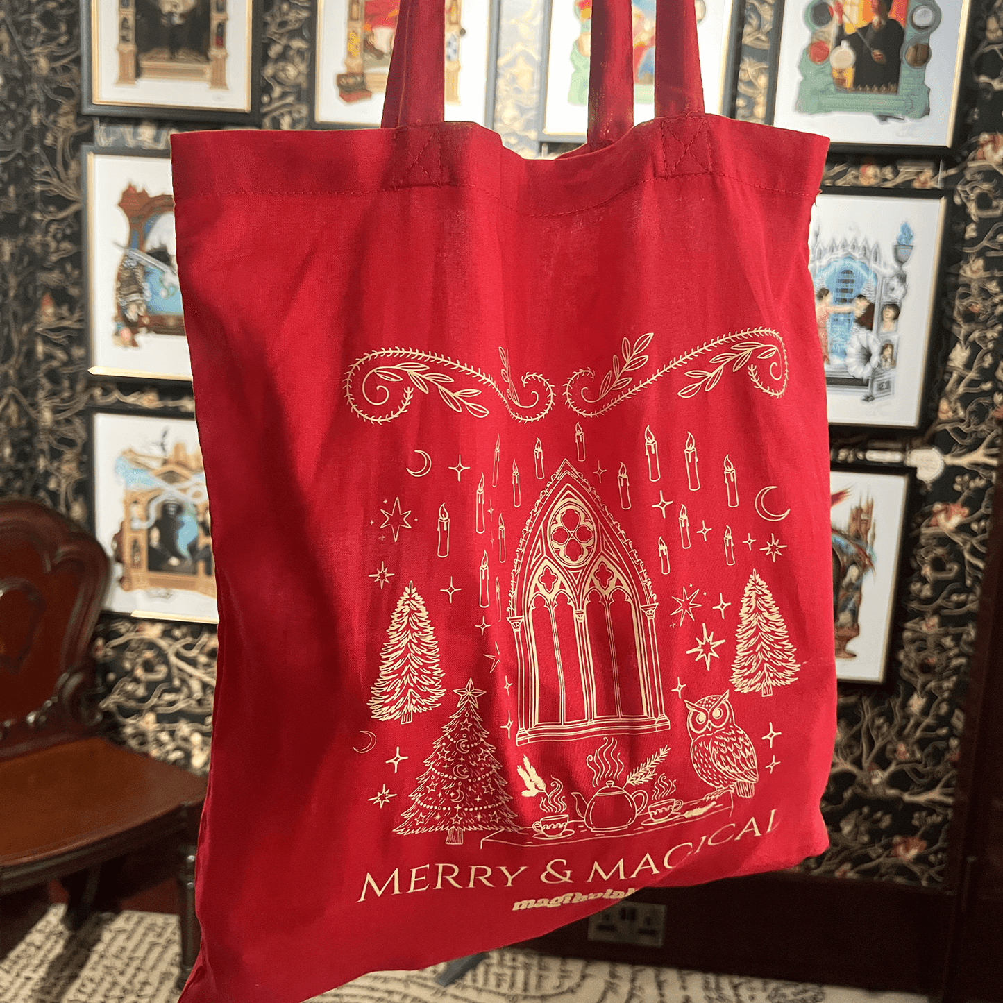 Shopper: Merry & Magical
