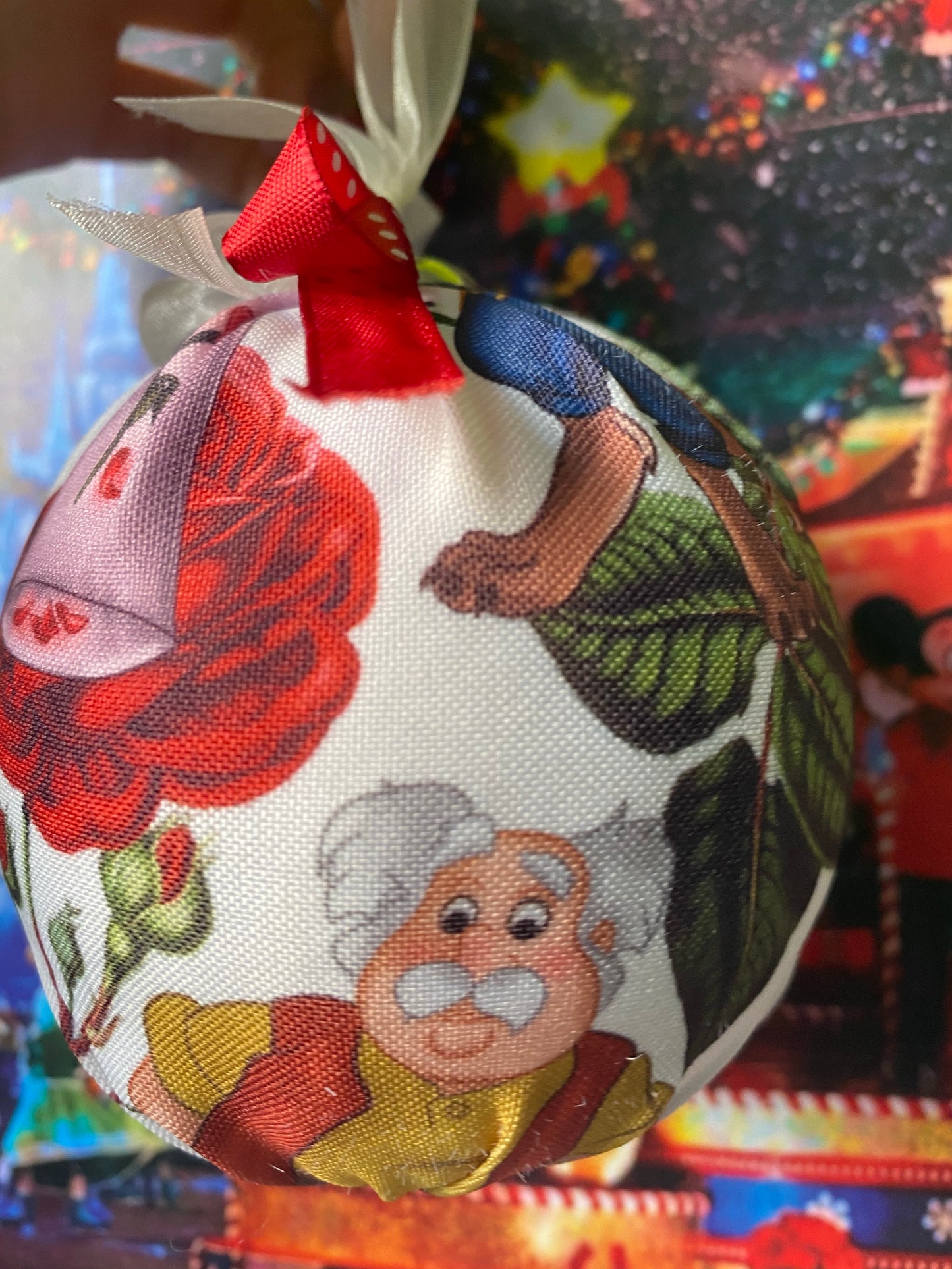 Pallina Natale - La Bella e la Bestia Mix